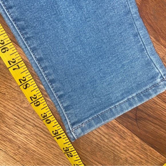 L&B Distressed Jeans - Picture 9 of 9